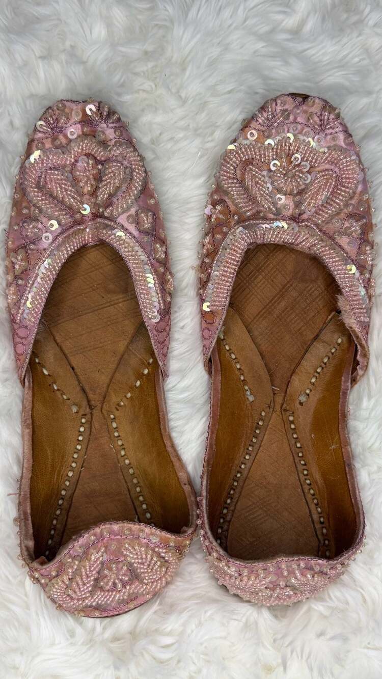 Handmade Jutti Flats Size 9 Pink Embroidered Sequin Khussa Sandals